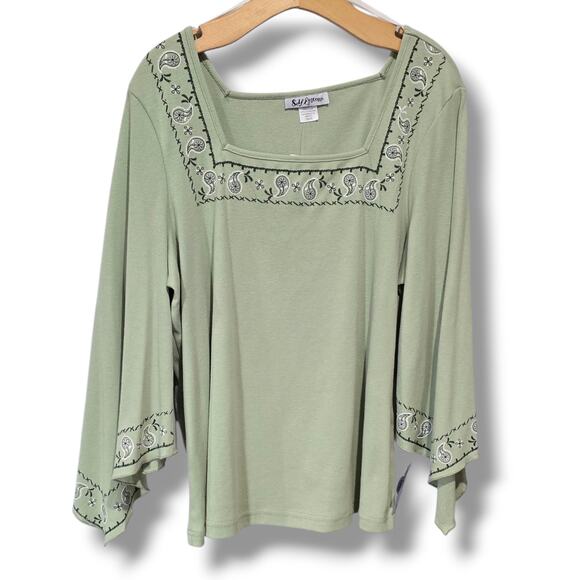 Self Esteem Women’s Plus Size 18/20 Sage Green Embroidered Top – NWT - Picture 1 of 8